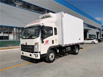  重汽豪沃藍(lán)牌冷藏車