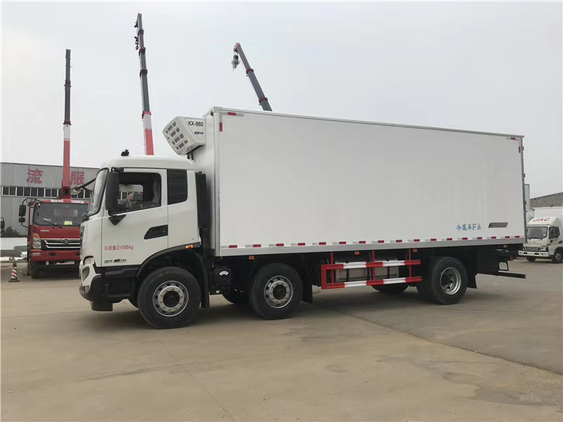 東風天錦KR前四后四平頂冷藏車