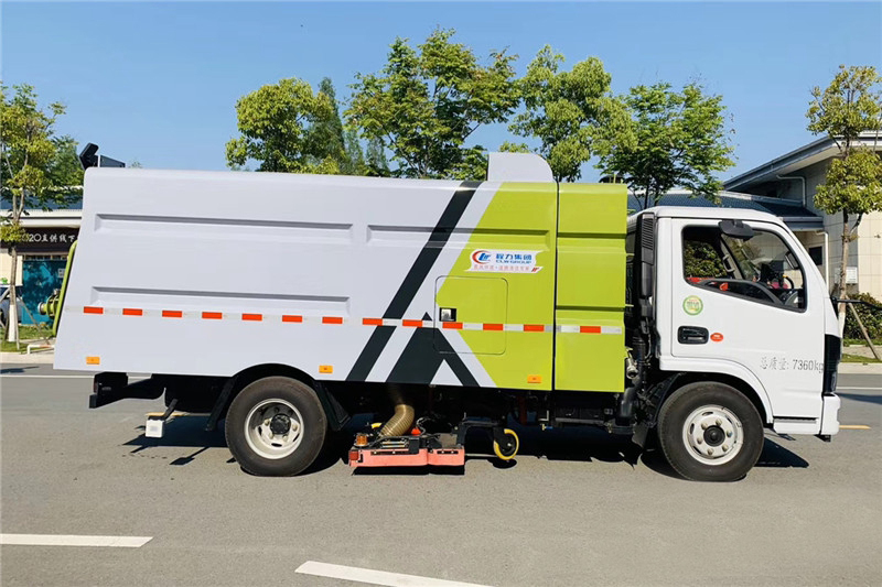 東風小多利卡5方吸塵車1立方水/4立方塵