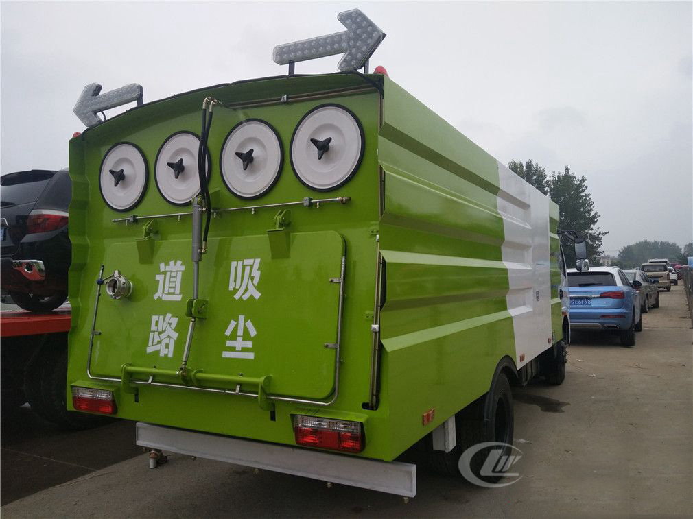 東風D7吸塵車1.5立方水/6立方塵