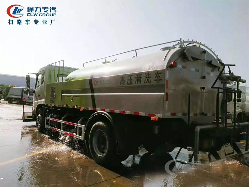 東風天錦路面高壓清洗車