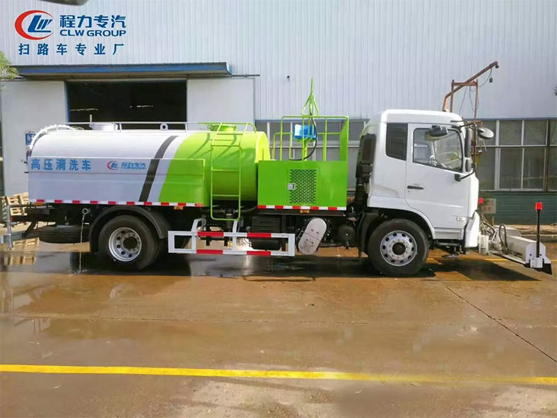 東風天錦路面高壓清洗車
