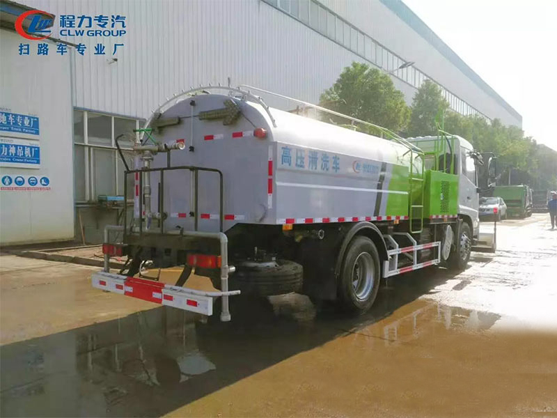 東風天錦路面高壓清洗車