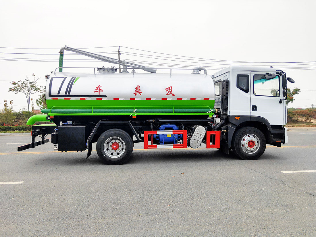 東風(fēng)D9/12立方吸糞車