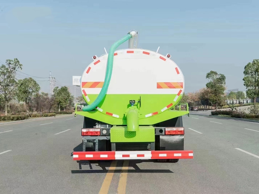 東風(fēng)D9/12立方吸糞車