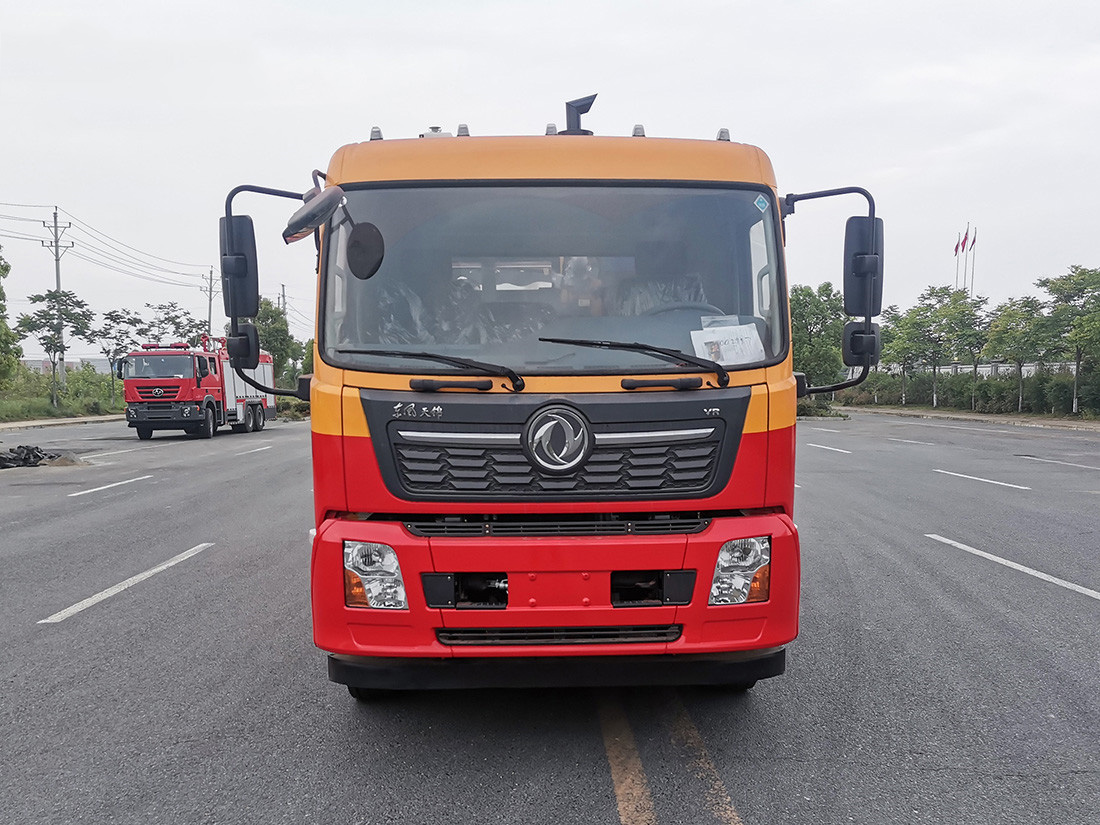 東風天龍后雙橋23立方清洗吸污車