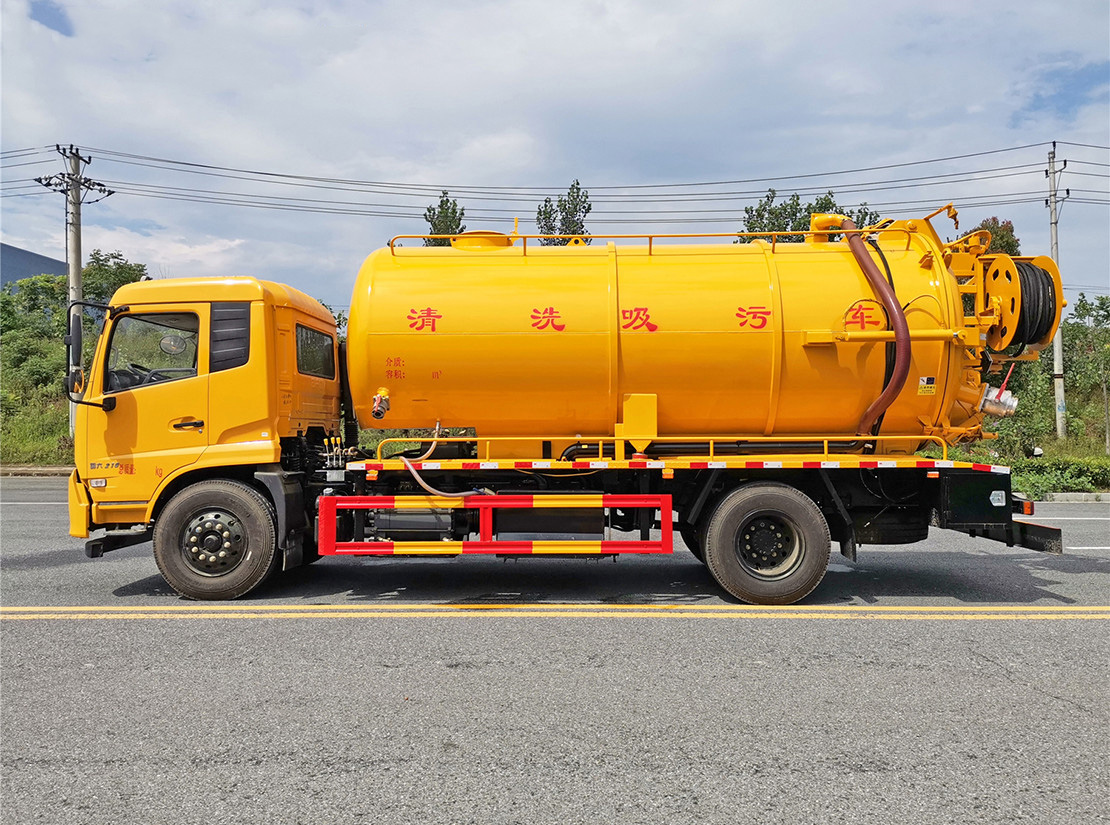 東風天錦15立方一體罐清洗吸污車