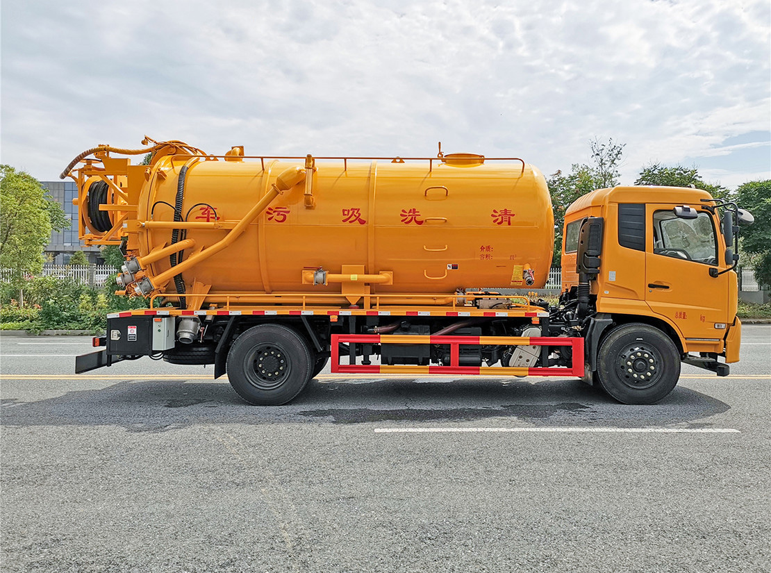 東風天錦15立方一體罐清洗吸污車