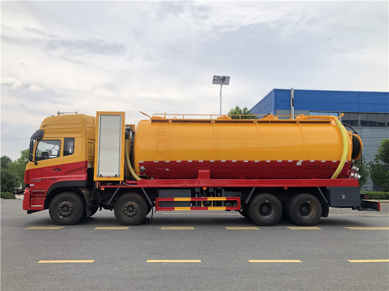 東風天龍33立方清洗吸污車