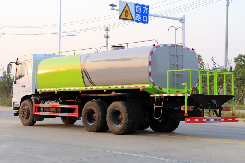 東風(fēng)D3L后八輪20立方灑水車(chē)