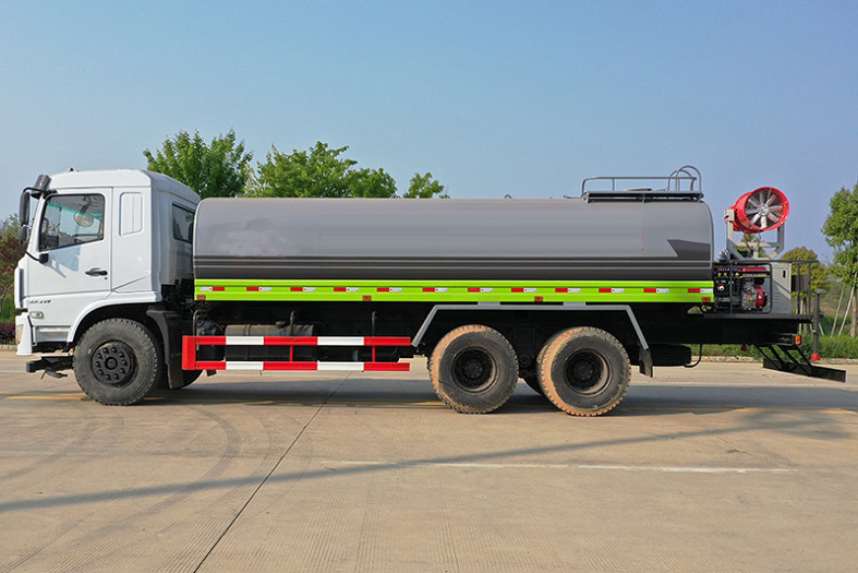 東風D3L后八輪20立方噴霧車
