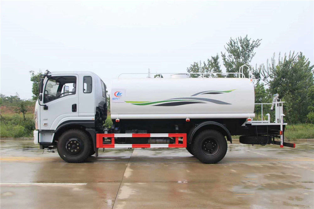 東風(fēng)D1L/12立方灑水車(chē)