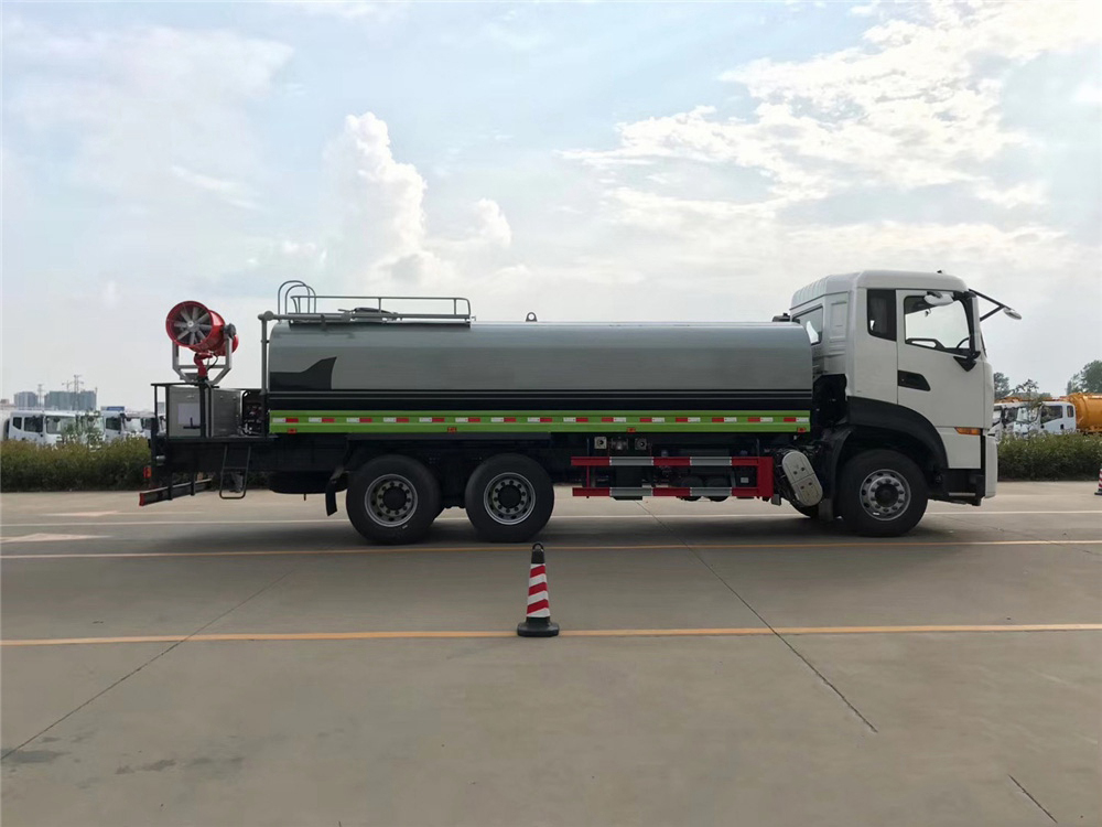 東風天龍后雙橋18立方霧炮車30-50米