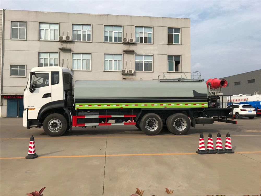東風天龍后雙橋18立方霧炮車30-50米