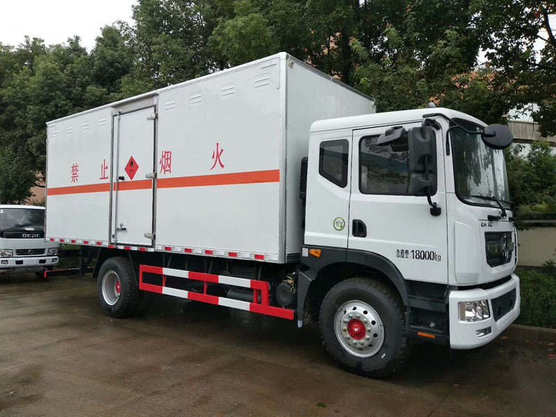 東風6.3米氣體廂式車