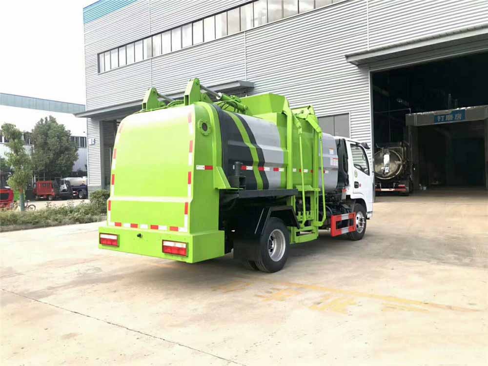 東風D6/6方餐廚垃圾車