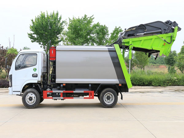 東風福瑞卡6方壓縮垃圾車