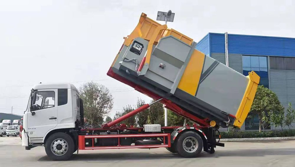 東風(fēng)天錦12方勾臂套臂垃圾車