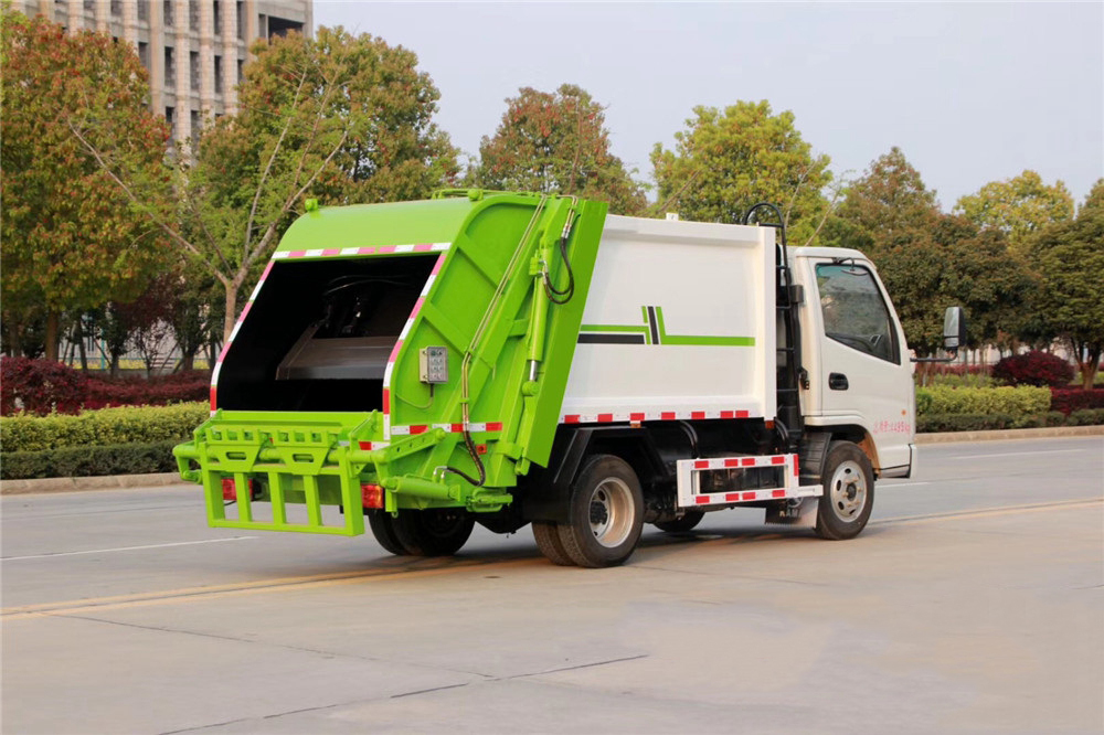 凱馬藍(lán)牌4方壓縮垃圾車