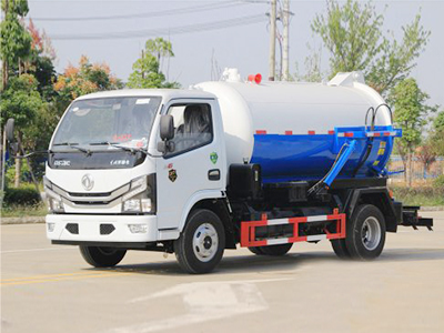 吸污車