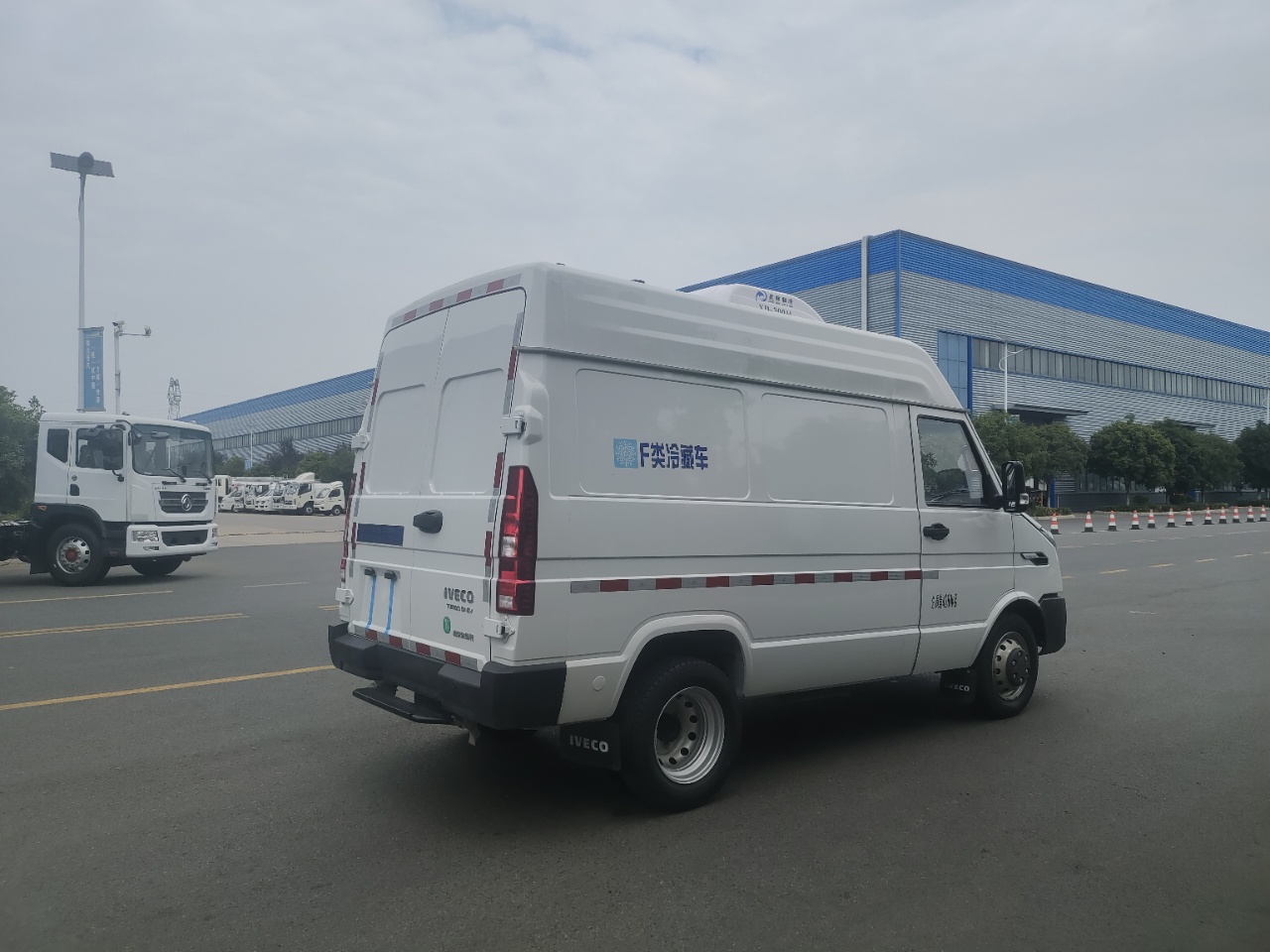 依維柯短軸冷藏車(chē)